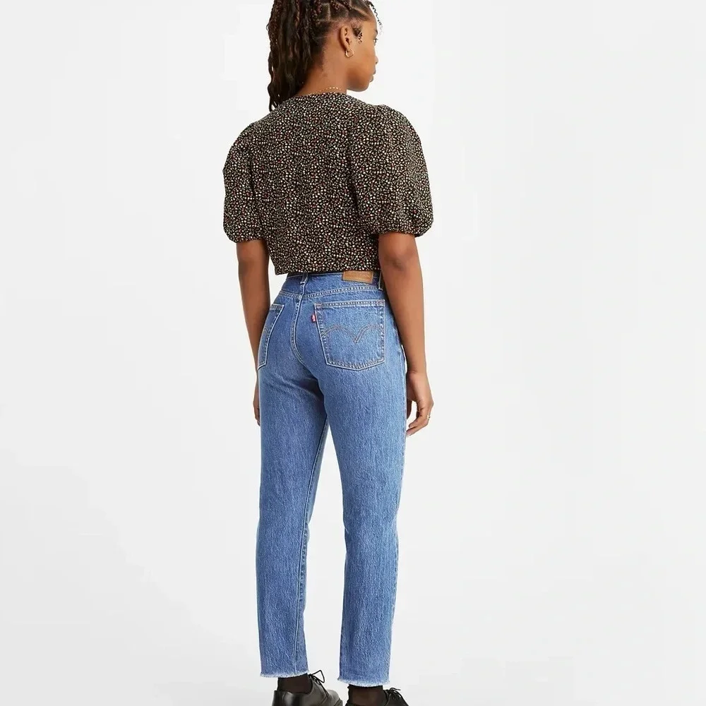 Levi’s WEDGIE ICON FIT ANKLE WOMEN'S JEANS Size 32 NWT